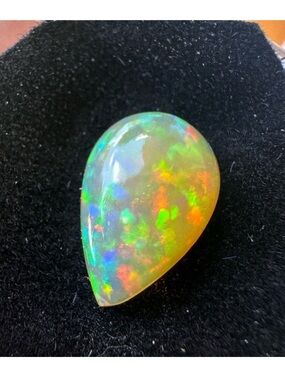 2.55ctw genuine Ethiopian flashy opal loose